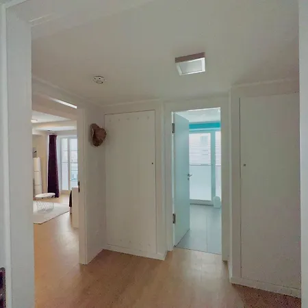 Apartment Prora - Mit Waschmaschine, Trockner, Tiefkühlschrank, Mikrowelle Und Bollerwagen - Meeresglück