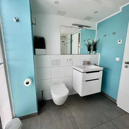Prora - Mit Waschmaschine, Trockner, Tiefkühlschrank, Mikrowelle Und Bollerwagen - Meeresglück Apartment *